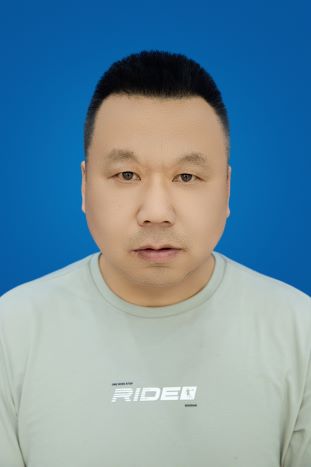 绥化-何海龙.jpg